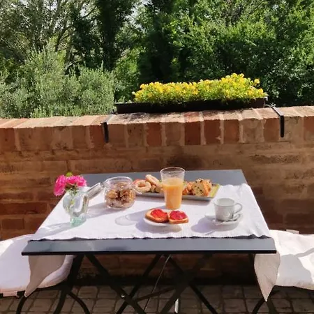 Luci Sui Monti Frühstückspension Sarnano